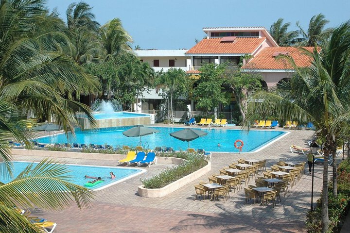 Pool 3 of 5