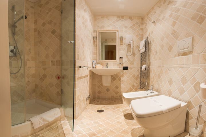 Clean Restrooms