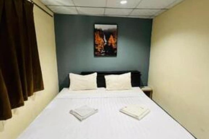 Room 14 of 53