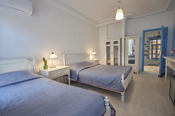 Room 15 of 114