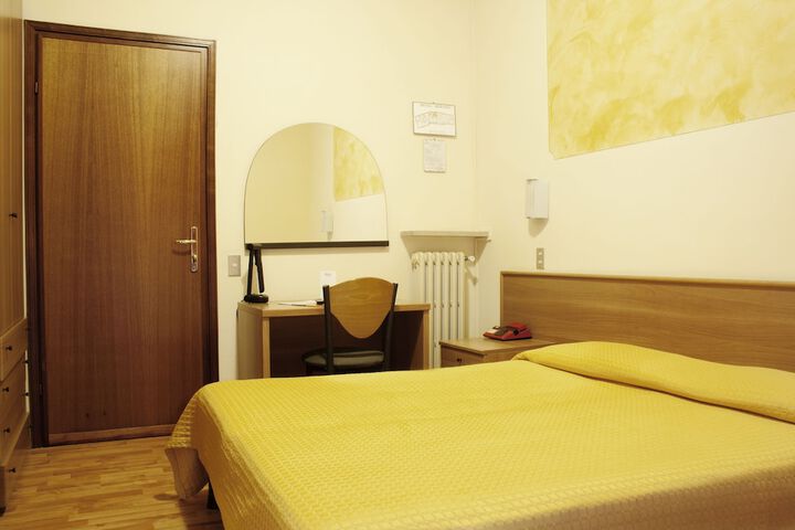 Room 11 of 70