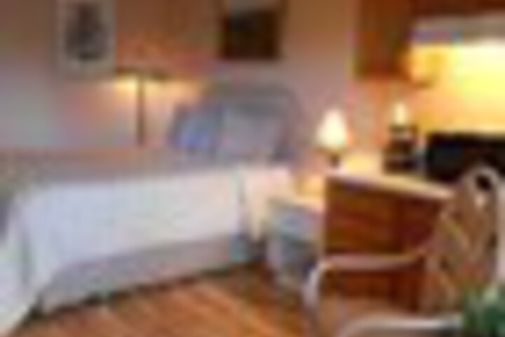 Room 53 of 141