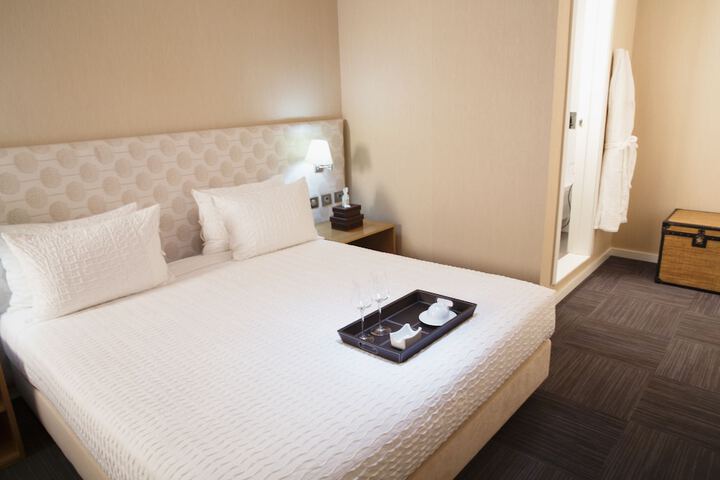 Room 6 of 21