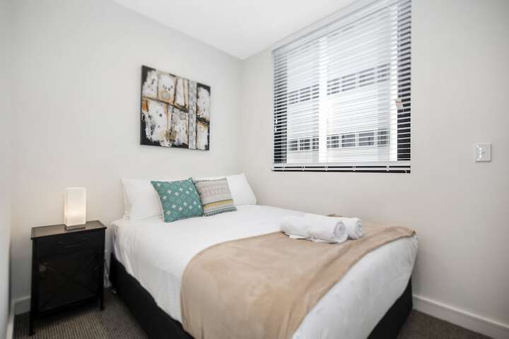 Room 4 of 35