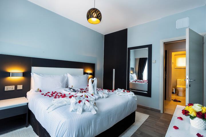 Room 2 of 47
