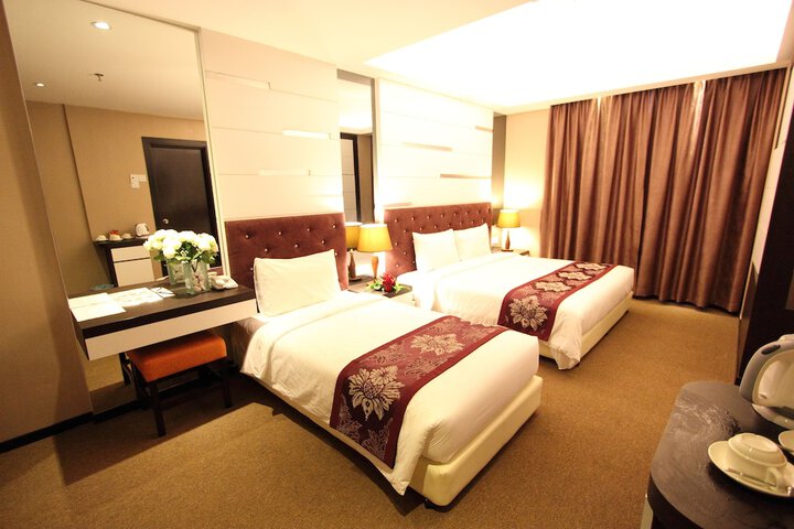 Room 13 of 54