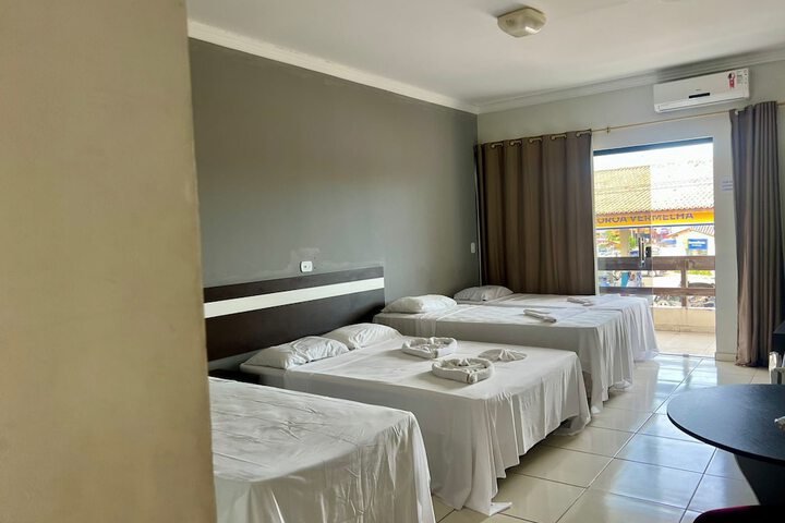 Room 5 of 18
