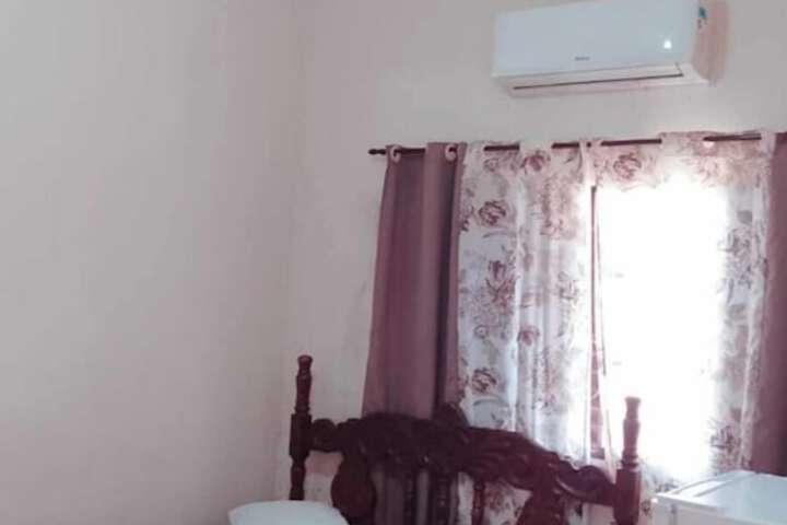 Room 10 of 18