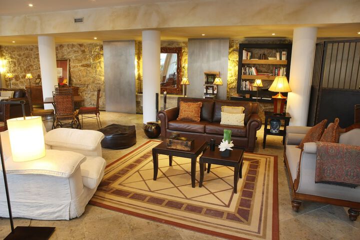 Guest Lobby