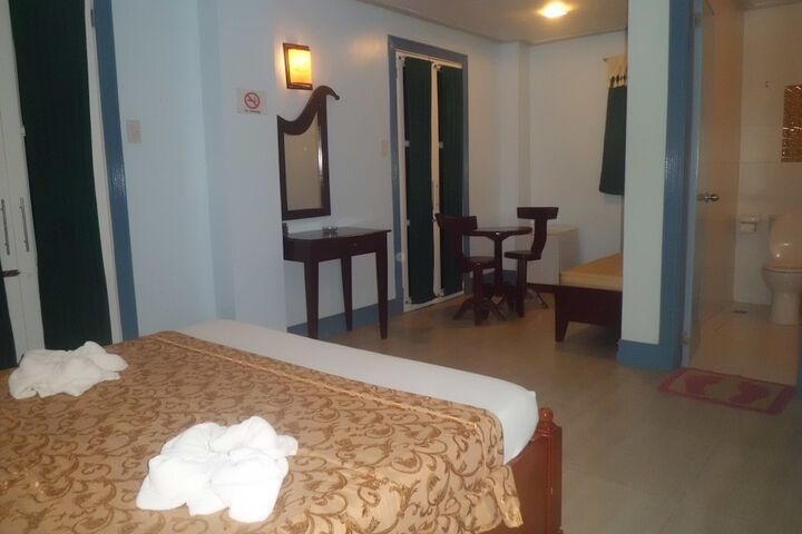 Room 30 of 57