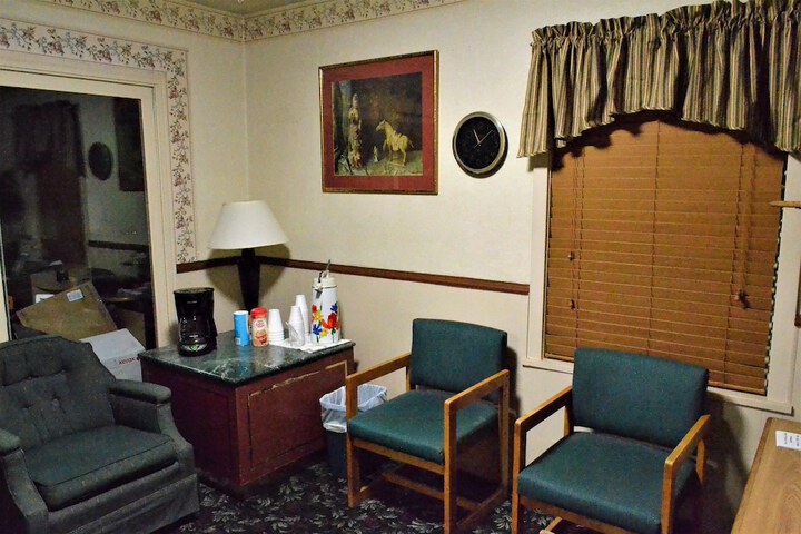 Hotel Interior 4 of 81