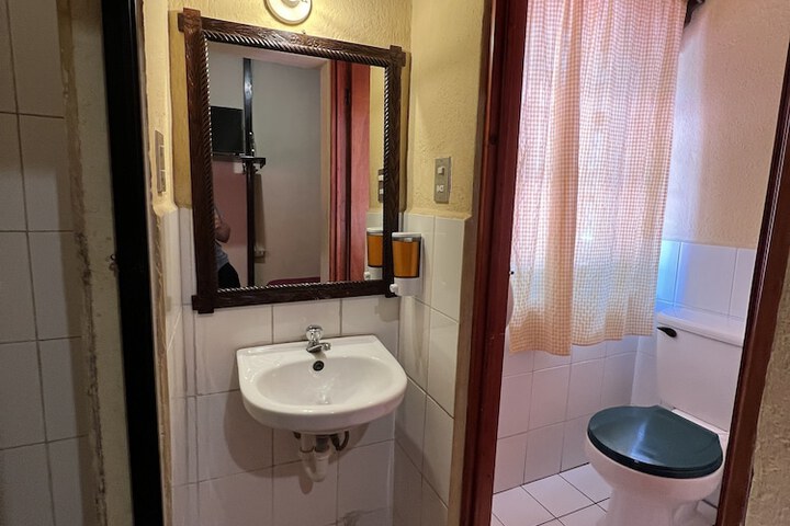 Room 51 of 71