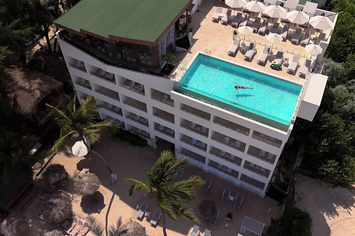 Pool 17 of 47