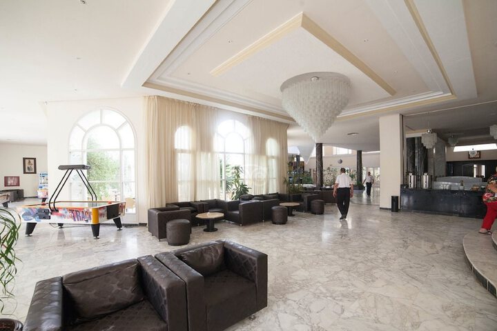Hotel Interior 6 of 45