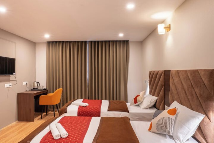 Room 8 of 29