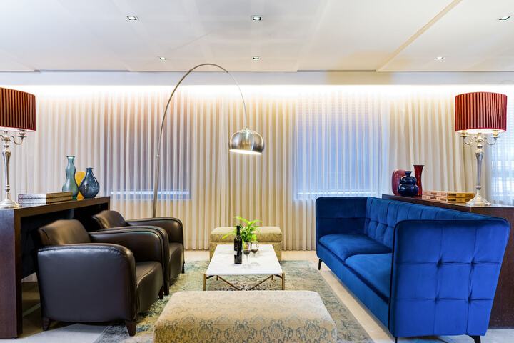 Guest Lobby