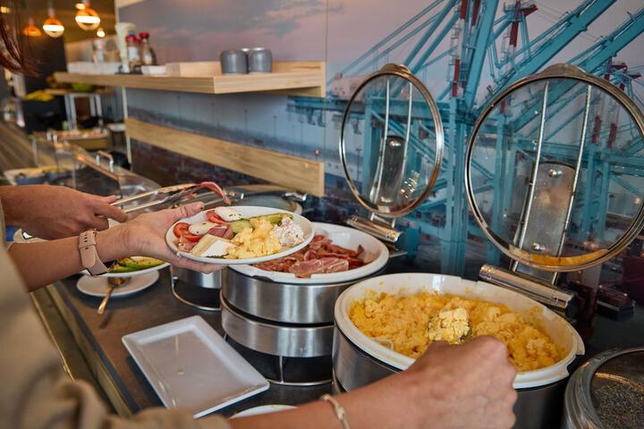Breakfast/Coffee Service 59 of 83