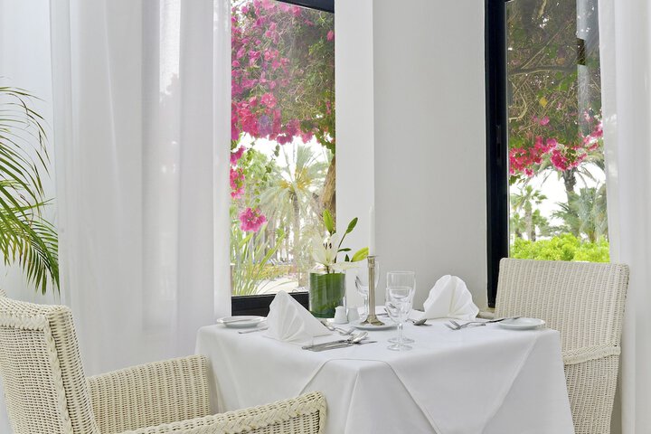 Dining 73 of 115