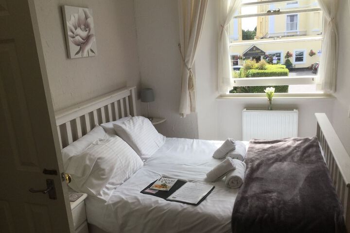 Room 19 of 32