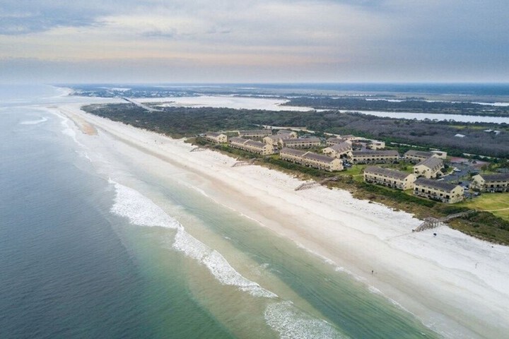 Beach 29 of 35