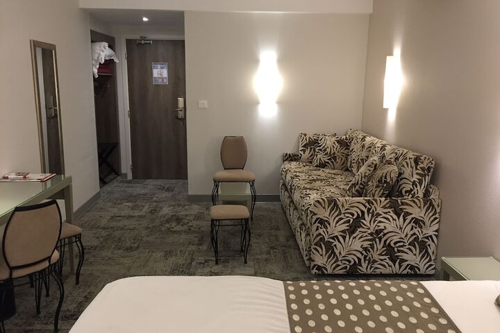 Room 16 of 61