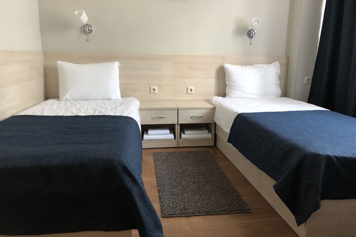 Room 33 of 88