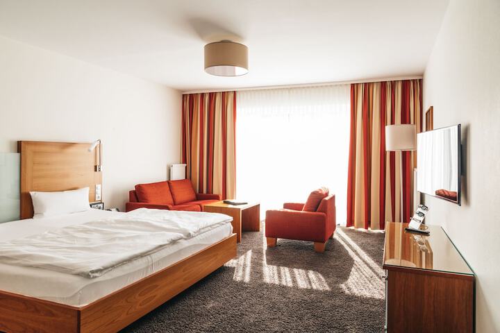 Room 8 of 41