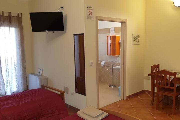 Room 28 of 65
