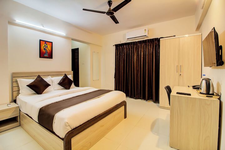 Room 17 of 43