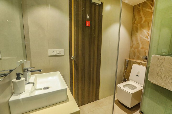 Room 31 of 46