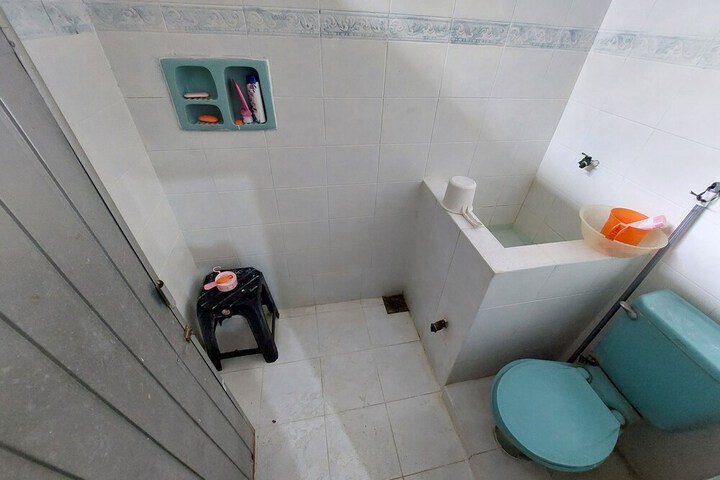 Room 16 of 23