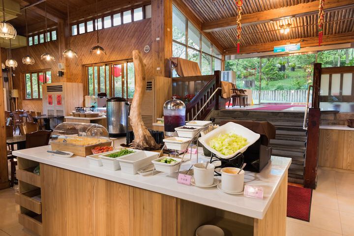 Breakfast/Coffee Service 17 of 38