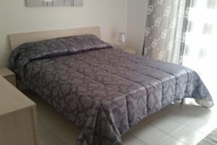 Plaza Flat