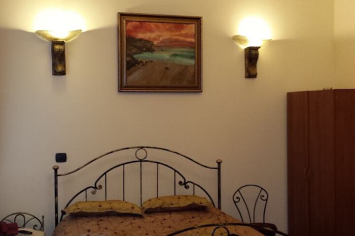 Room 10 of 39