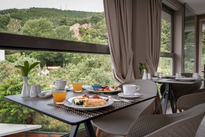 Breakfast/Coffee Service 45 of 67