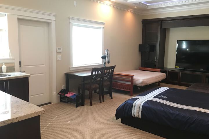 Room 20 of 47