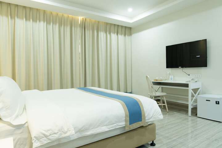 Room 45 of 62