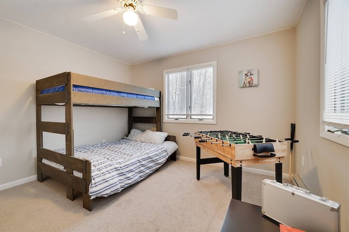 Room 4 of 37