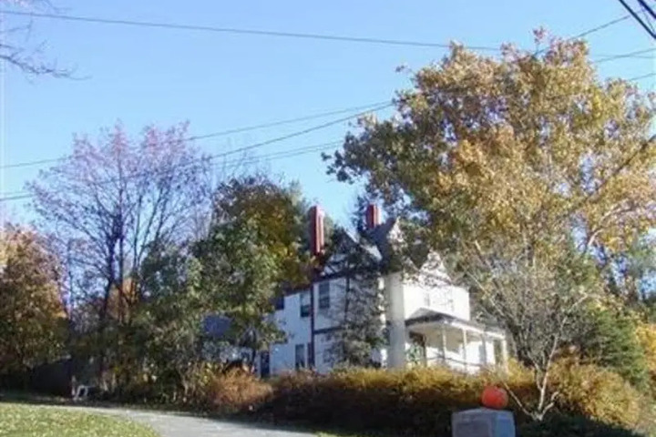 Exterior of THE FITZHUGH BEERS HOUSE