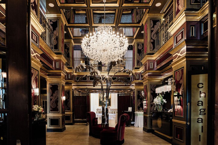 Entrance & Lobby