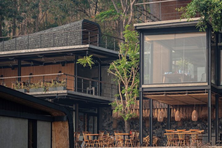 Hotel 84 of 91