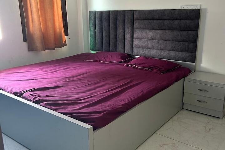 Room 12 of 31