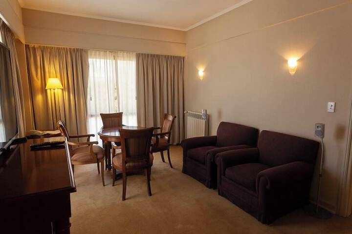 Room 21 of 49