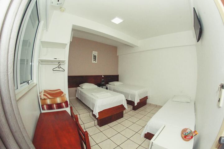 Room 11 of 29