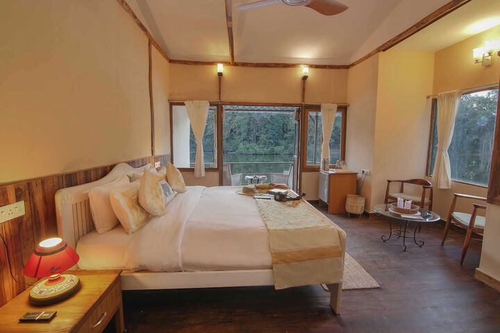 Room 2 of 62