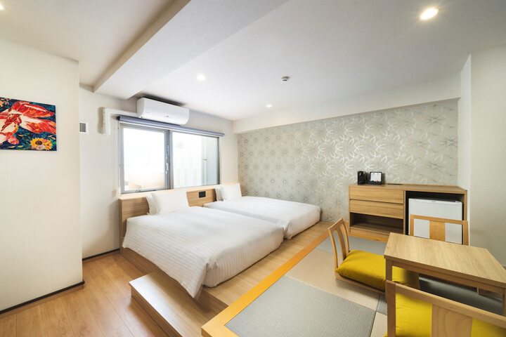 Room 21 of 138