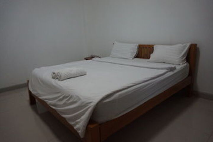 Room 17 of 22