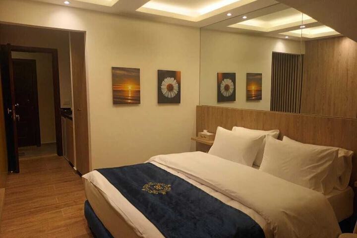 Room 2 of 29
