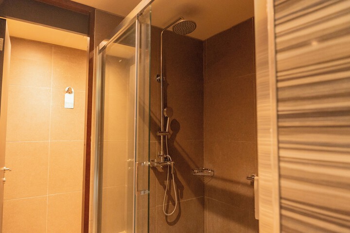 Clean Restrooms