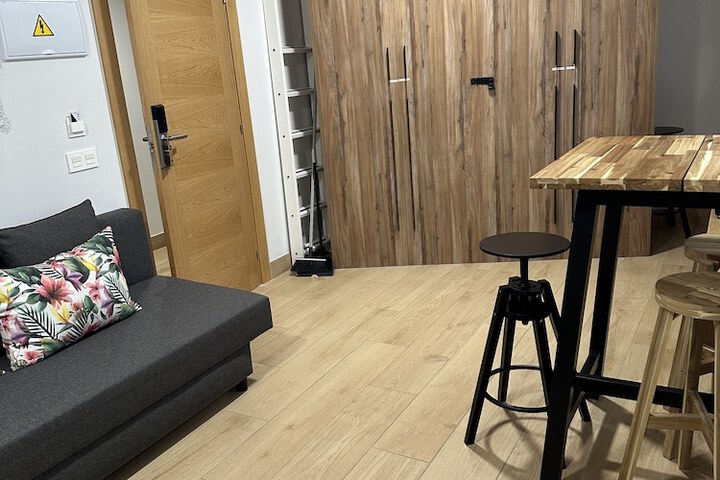 Room 49 of 85